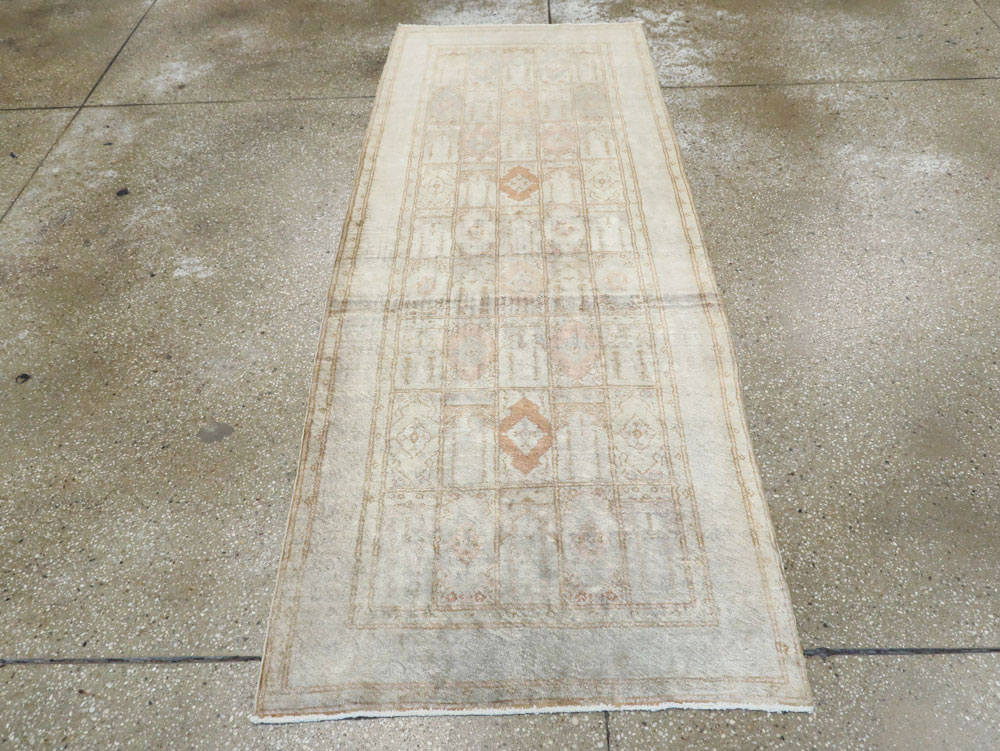 A Sivas Carpet, No.10789 - Galerie Shabab
