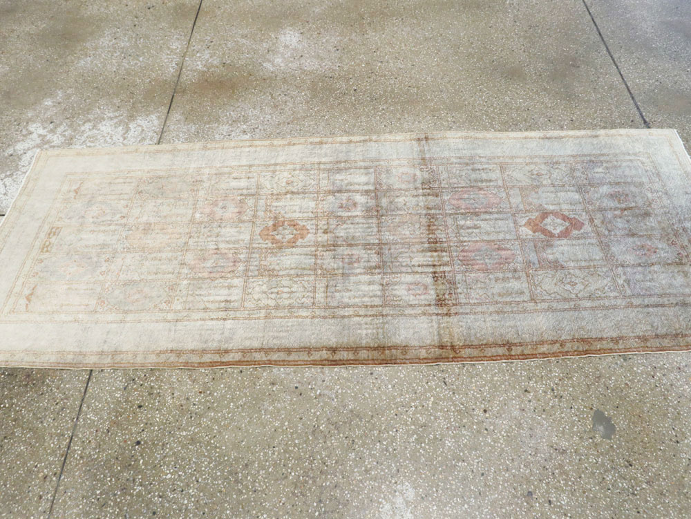A Sivas Carpet, No.10789 - Galerie Shabab
