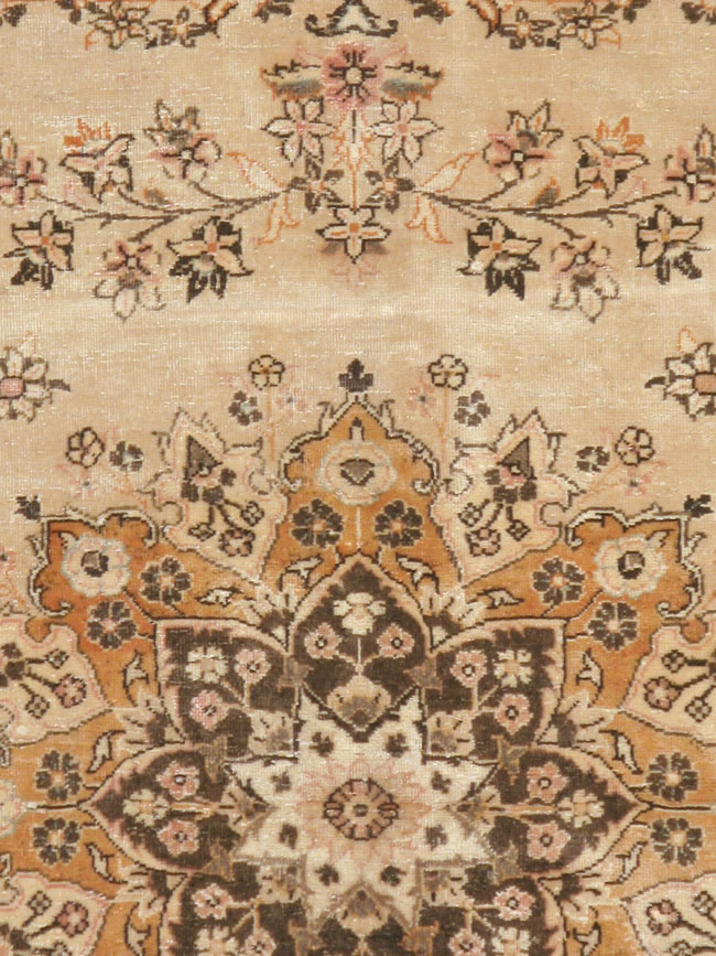 Antique Persian Tabriz Square Carpet, No.10795 - Galerie Shabab