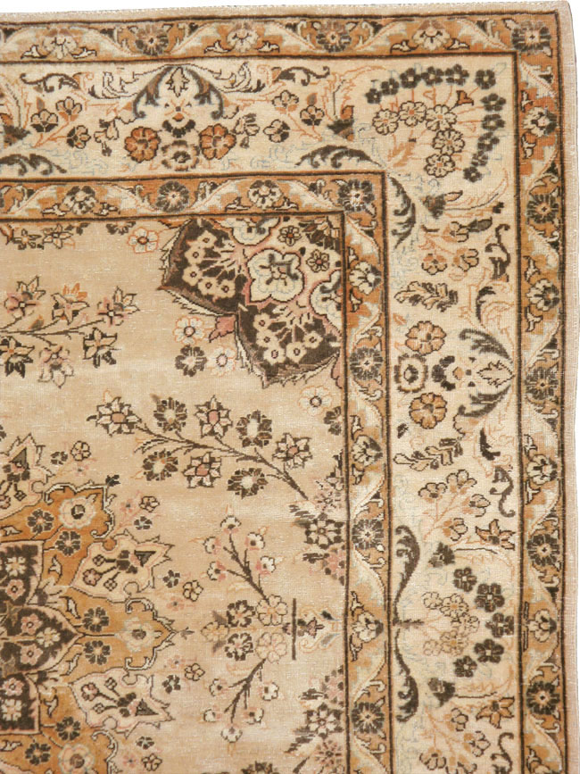 Antique Persian Tabriz Square Carpet, No.10795 - Galerie Shabab