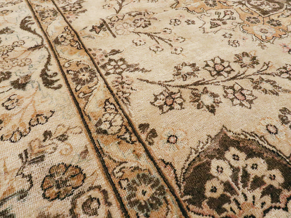 Antique Persian Tabriz Square Carpet, No.10795 - Galerie Shabab