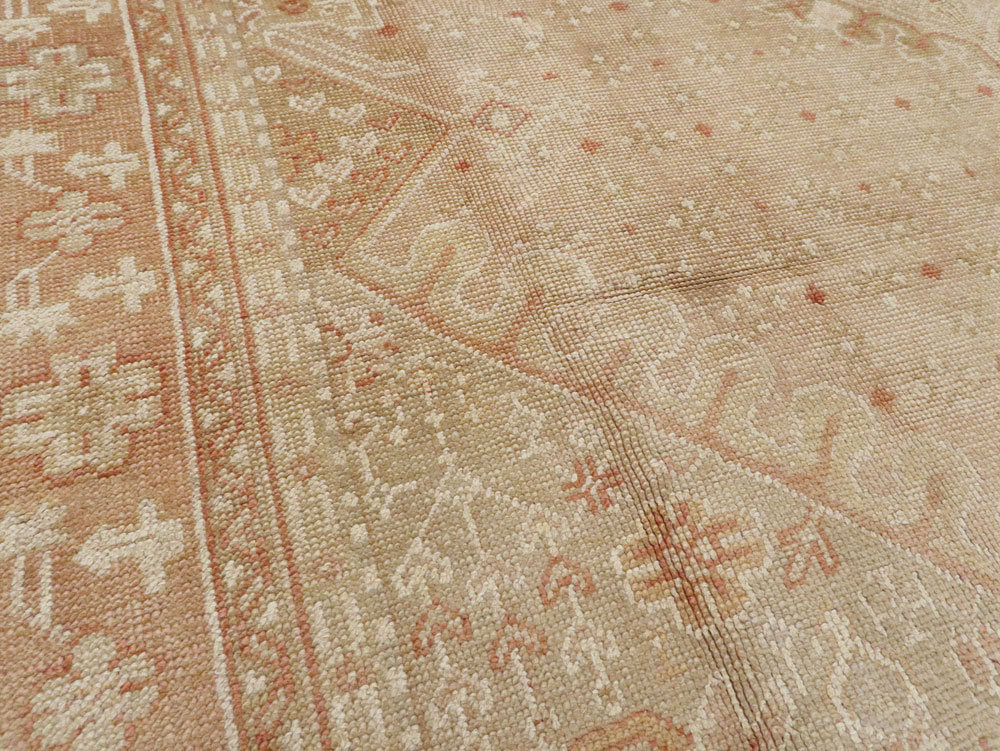 An Oushak Carpet, No.10796 - Galerie Shabab