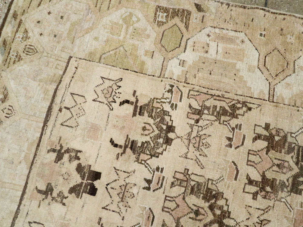 Vintage Persian Kurd Gallery Carpet, No.10800 - Galerie Shabab