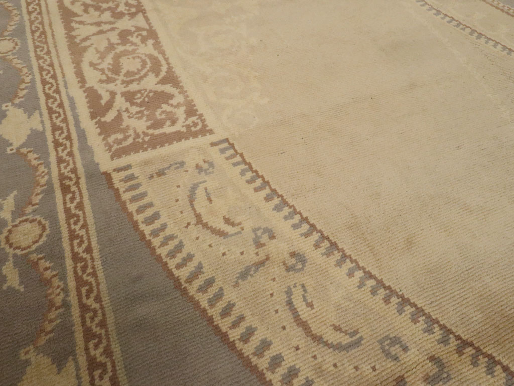 Antique European Savonnerie Carpet, No.10832 - Galerie Shabab
