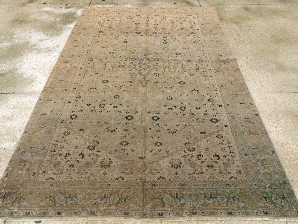 Antique Persian Bidjar Rug, No.10887 - Galerie Shabab
