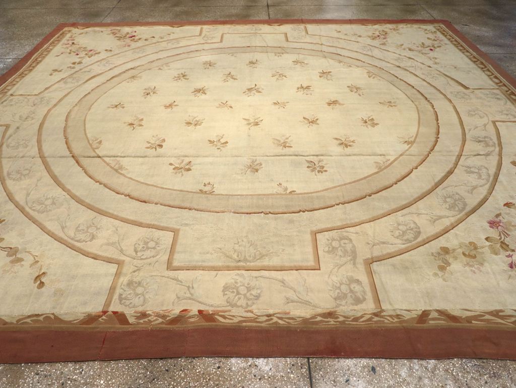Antique French Aubusson Carpet, No.10892 - Galerie Shabab