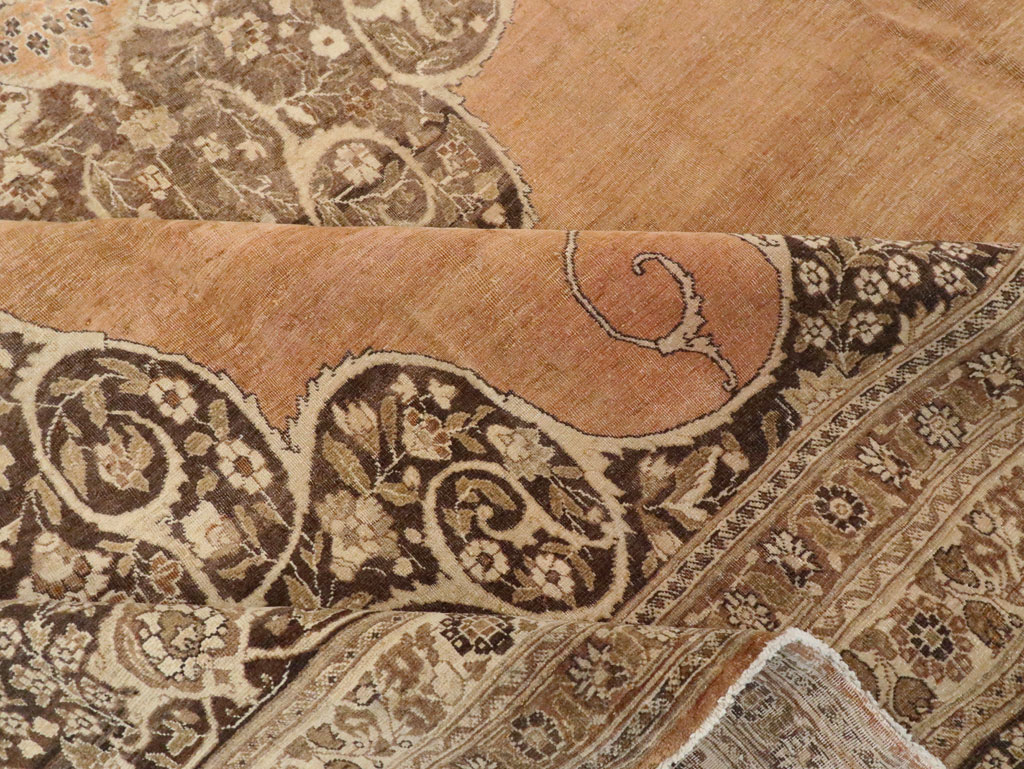 A Tabriz Carpet, No.10910 - Galerie Shabab