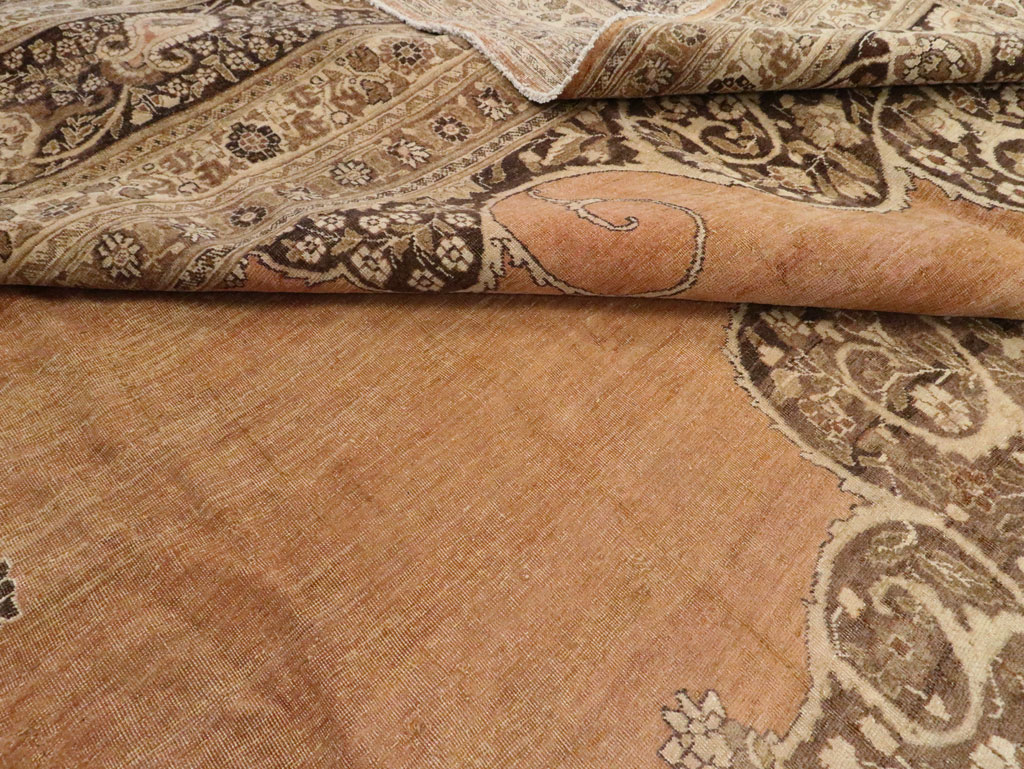 A Tabriz Carpet, No.10910 - Galerie Shabab