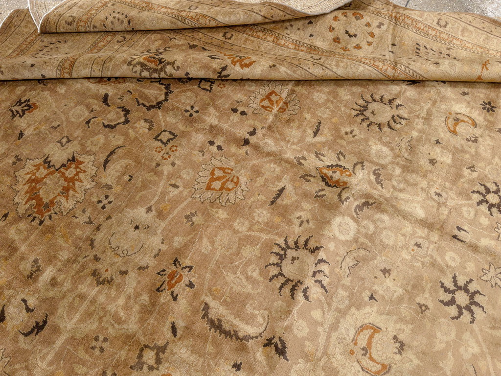 A Mashad Carpet, No.10924 - Galerie Shabab