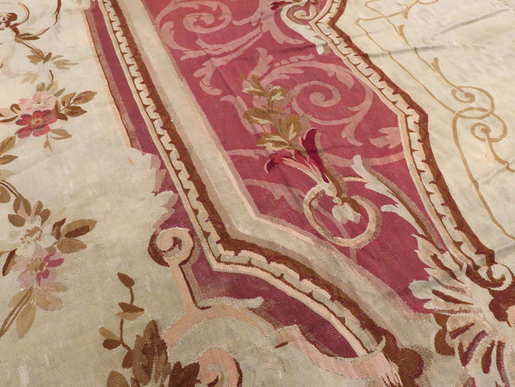 Antique French Aubusson Carpet, No.10969 - Galerie Shabab