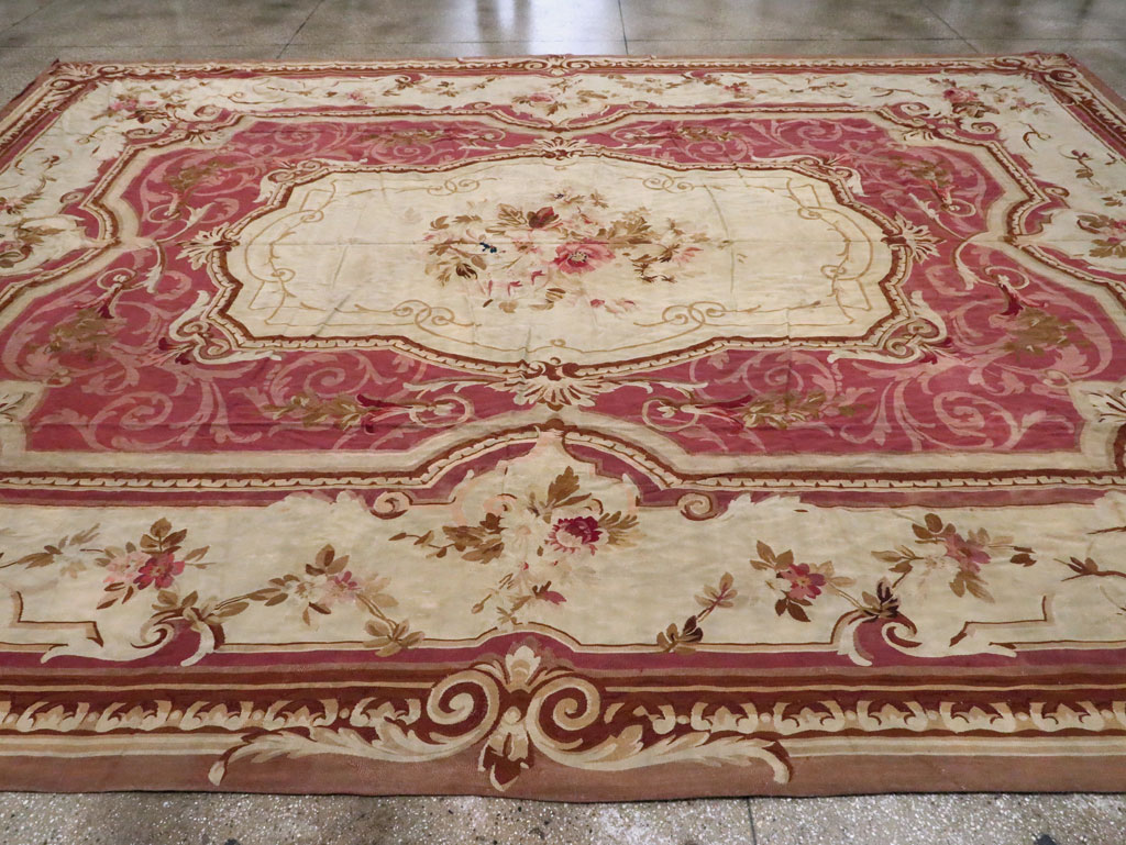 Antique French Aubusson Carpet, No.10969 - Galerie Shabab