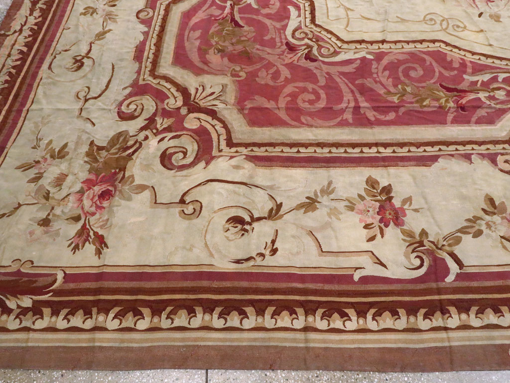 Antique French Aubusson Carpet, No.10969 - Galerie Shabab