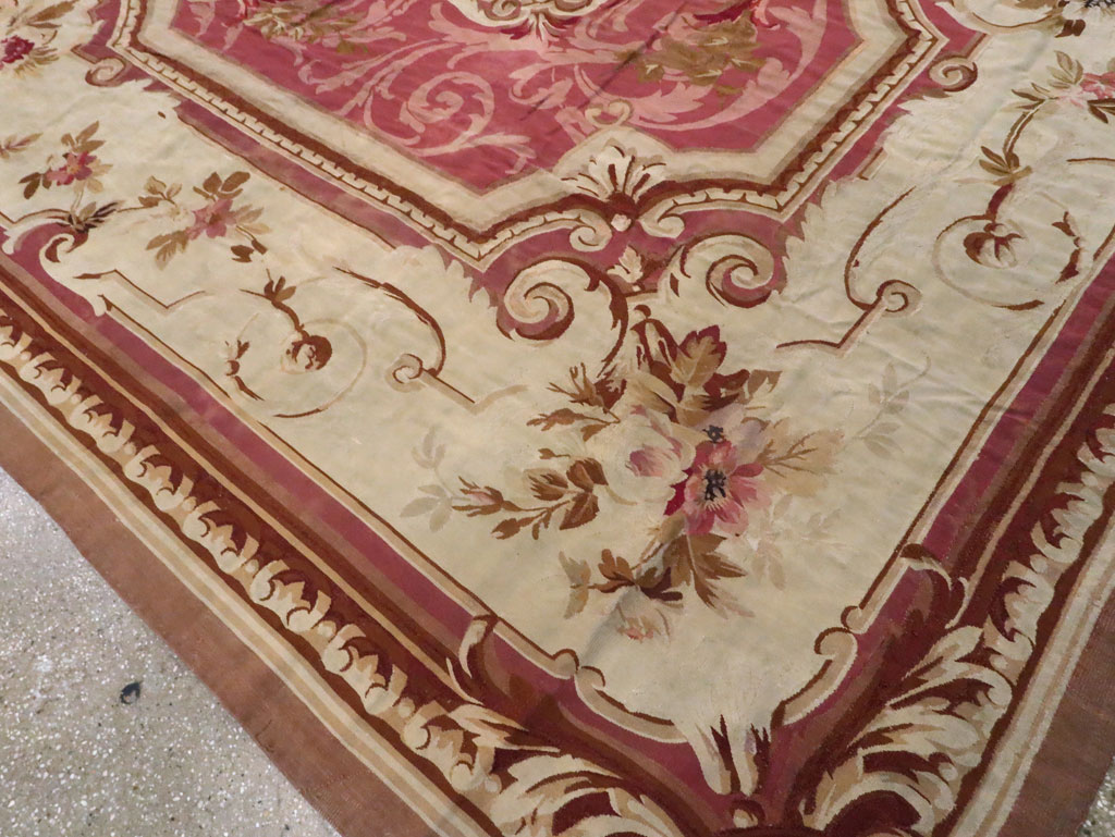 Antique French Aubusson Carpet, No.10969 - Galerie Shabab