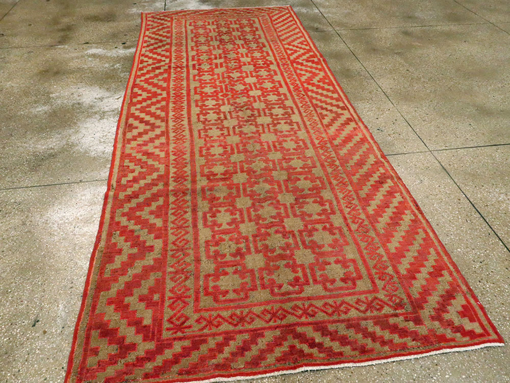 Vintage East Turkestan Kirghiz Gallery Carpet, No.11038 - Galerie Shabab