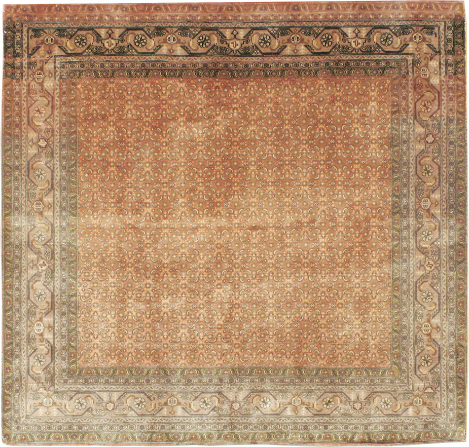 A Tabriz Square Carpet, No.11059 - Galerie Shabab