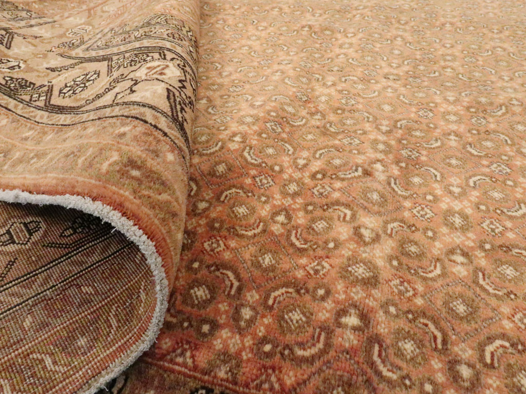 A Tabriz Square Carpet, No.11059 - Galerie Shabab