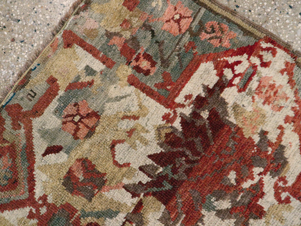 Antique Caucasian Karabagh Rug, No.11066 - Galerie Shabab