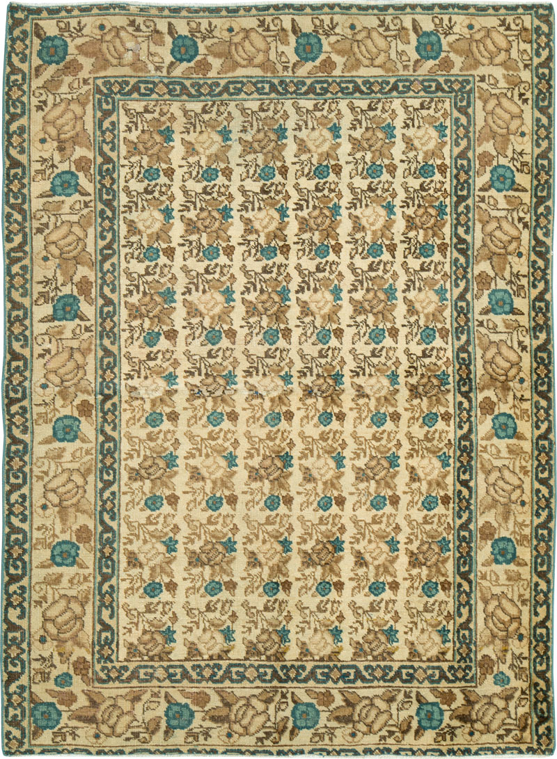A Tabriz Carpet, No.11146 - Galerie Shabab
