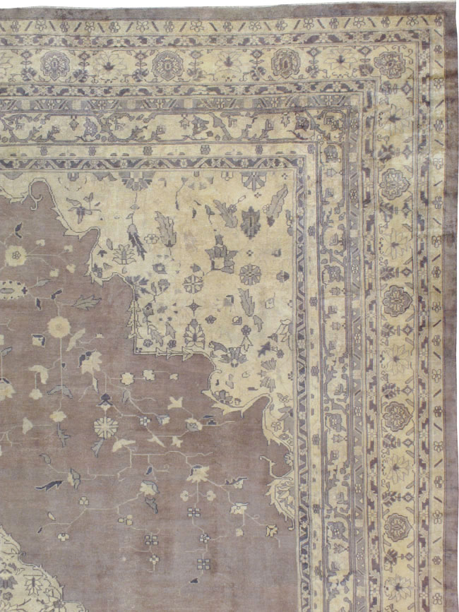 Antique Turkish Oushak Carpet, No.11211 - Galerie Shabab