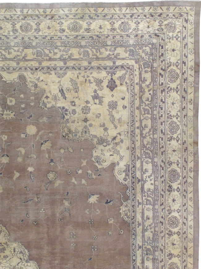 Antique Turkish Oushak Carpet, No.11211 - Galerie Shabab