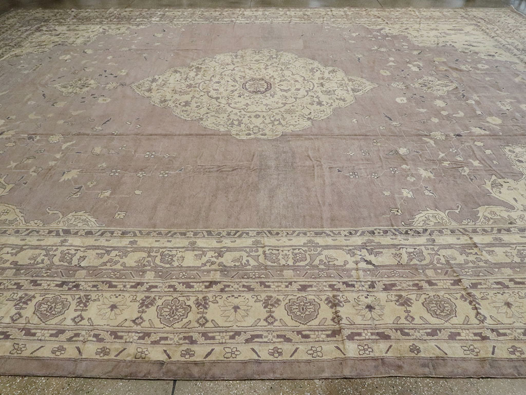 Antique Turkish Oushak Carpet, No.11211 - Galerie Shabab