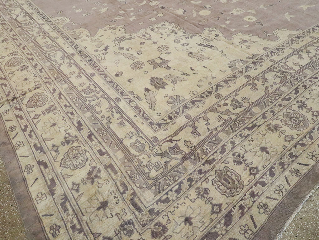 Antique Turkish Oushak Carpet, No.11211 - Galerie Shabab