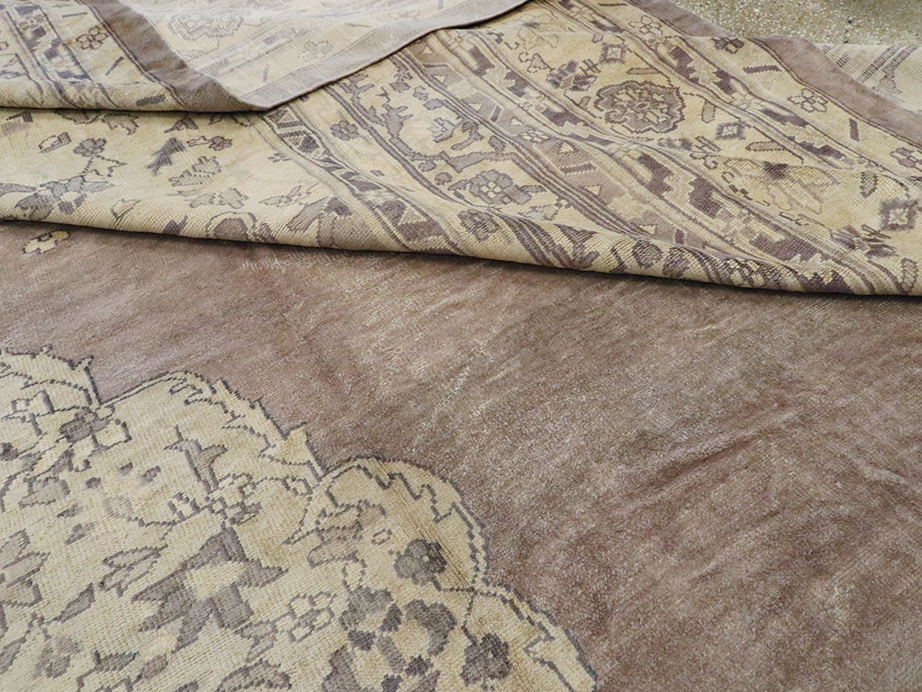 Antique Turkish Oushak Carpet, No.11211 - Galerie Shabab