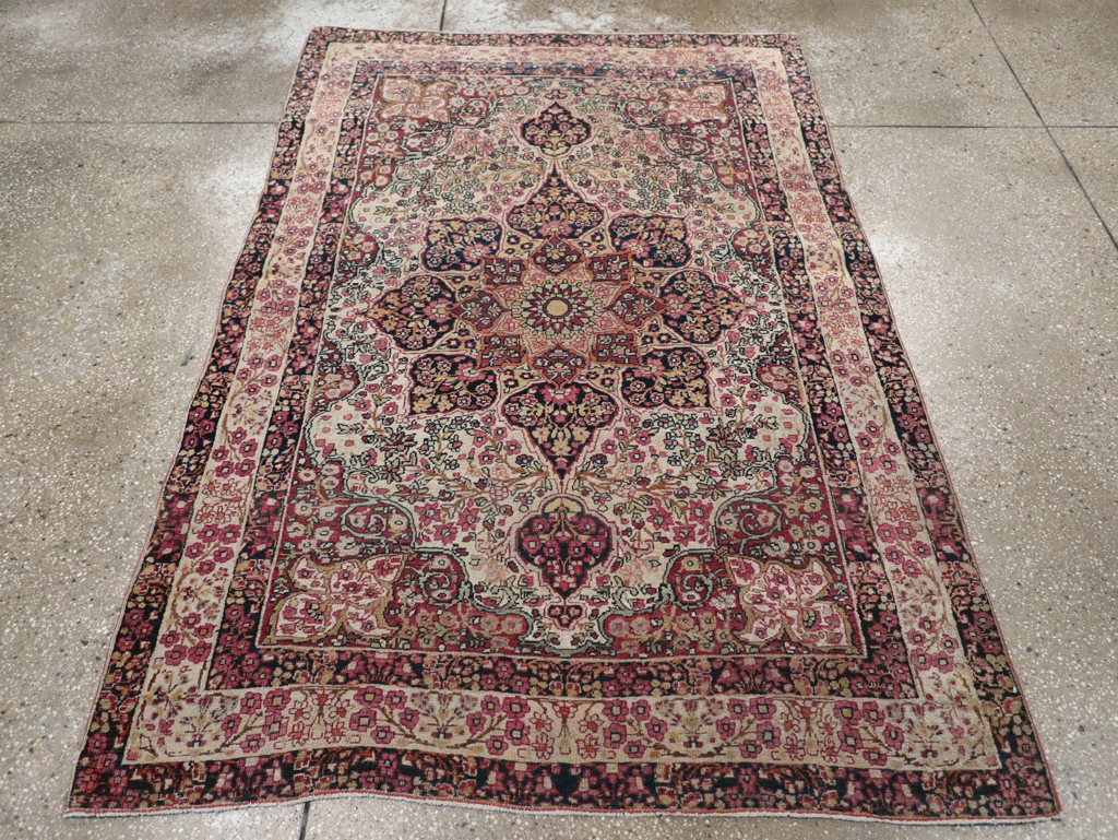 Antique Persian Lavar Kerman Rug, No.11251 - Galerie Shabab