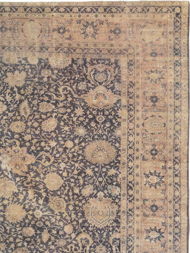 Antique Indian Lahore Room Size Carpet, No.11284 - Galerie Shabab