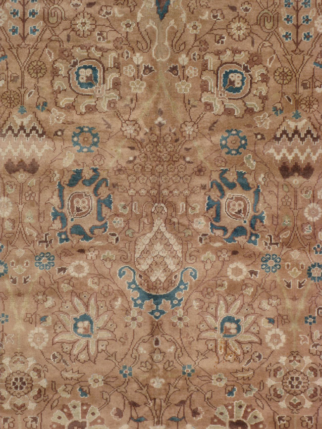 A Lahore Carpet, No.11304 - Galerie Shabab