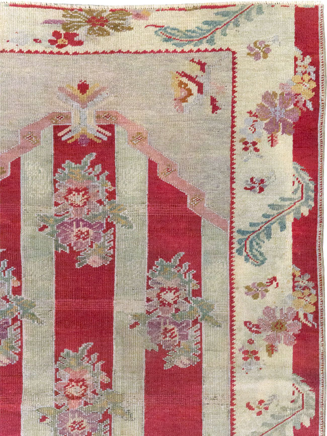 Antique Turkish Ghiordes Throw Rug, No.11327 - Galerie Shabab