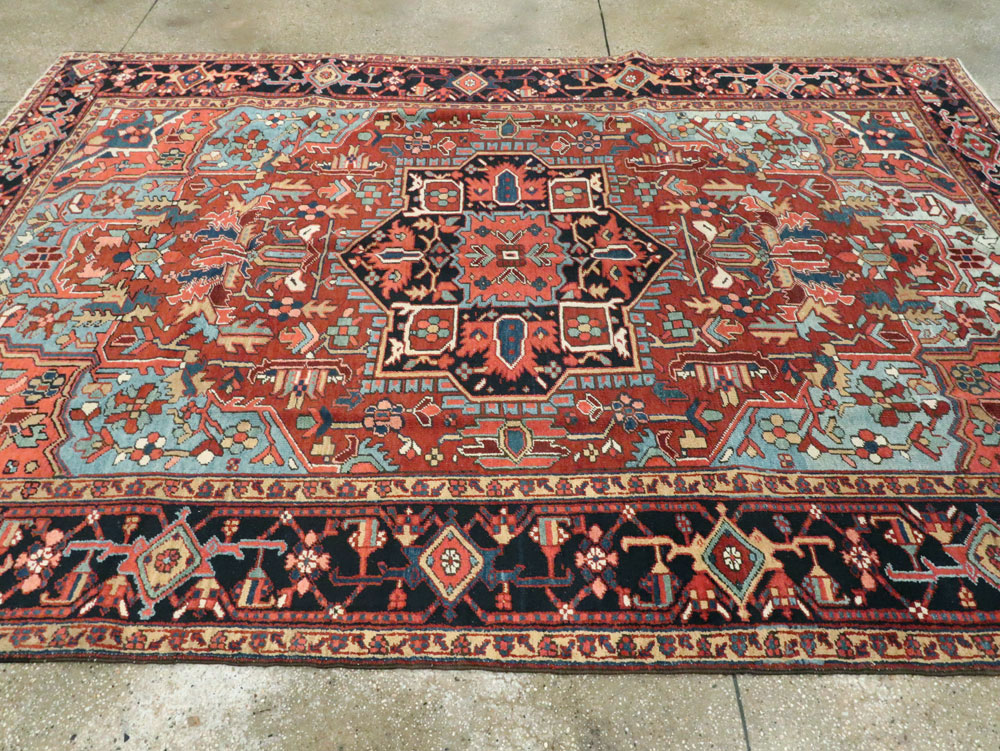 Antique Persian Heriz Carpet, No.11421 - Galerie Shabab