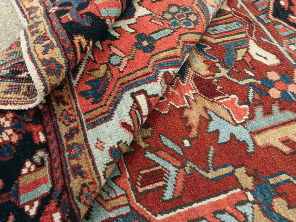 Antique Persian Heriz Carpet, No.11421 - Galerie Shabab
