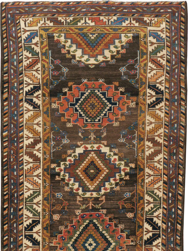 Antique Persian Northwest Runner, No.11460 - Galerie Shabab
