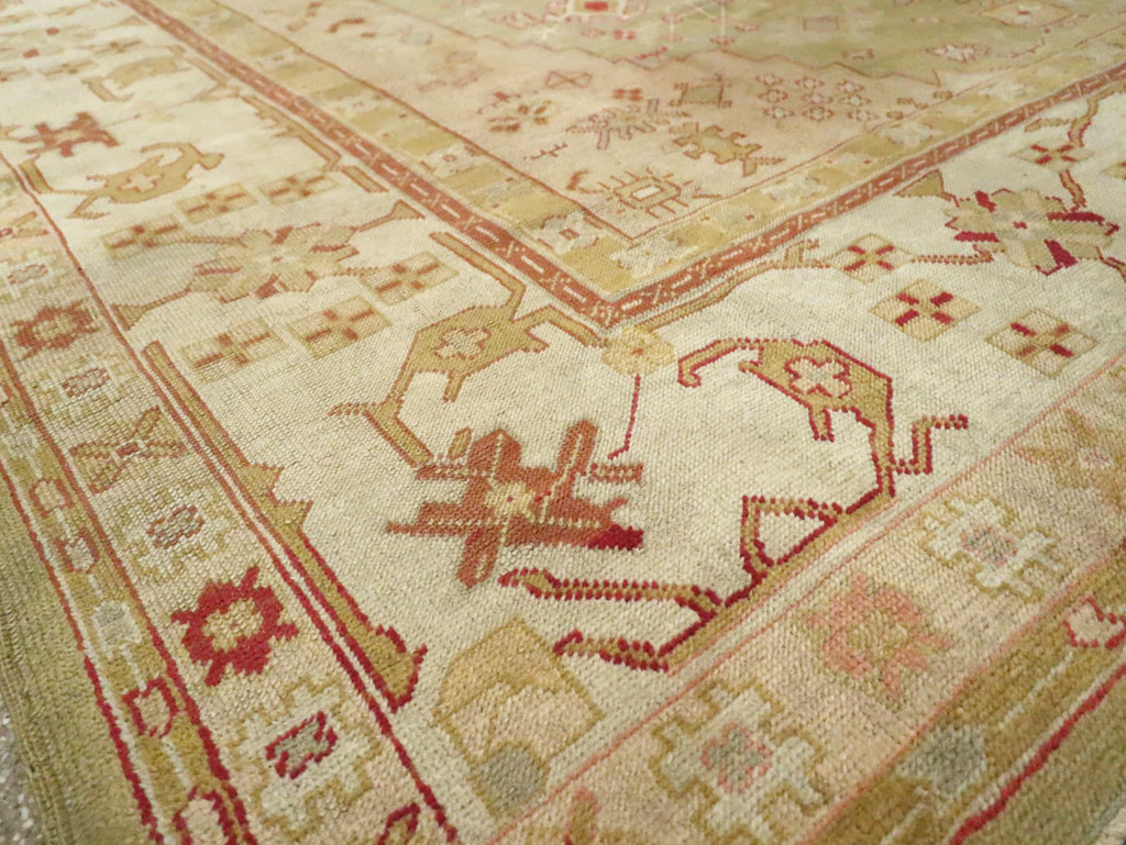 Antique Turkish Oushak Carpet, No.11485 - Galerie Shabab