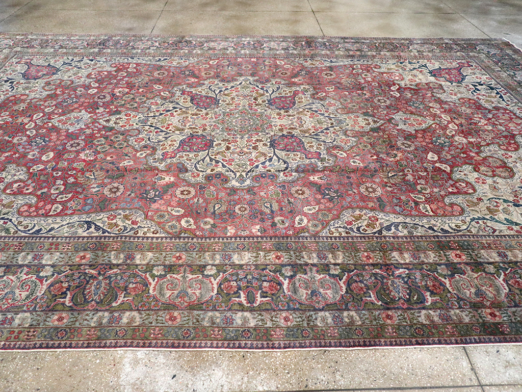 Antique Persian Tabriz Carpet, No.11514 - Galerie Shabab