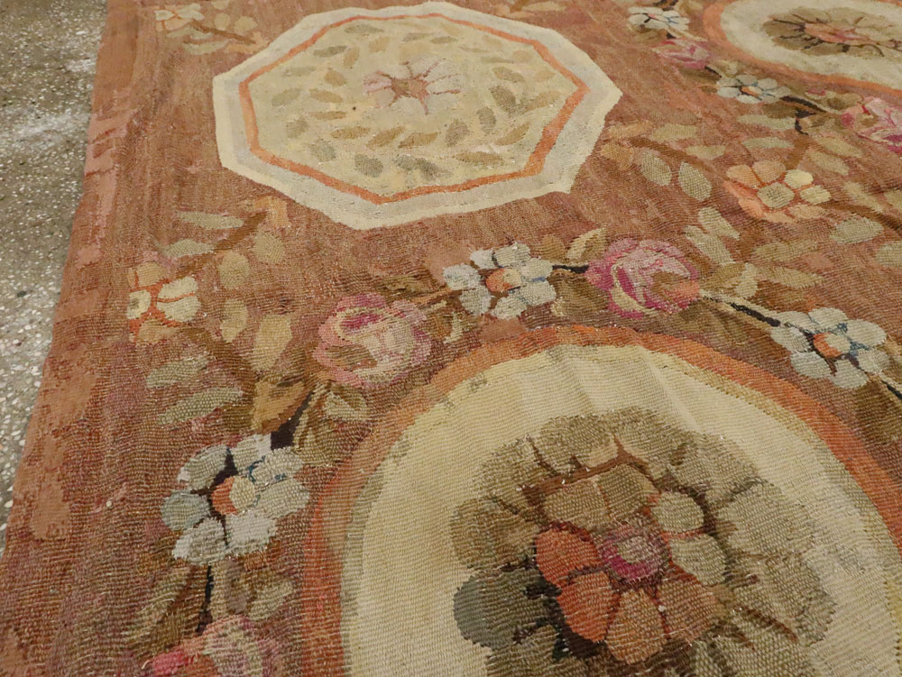 Antique Aubusson Square Carpet, No.11516 - Galerie Shabab