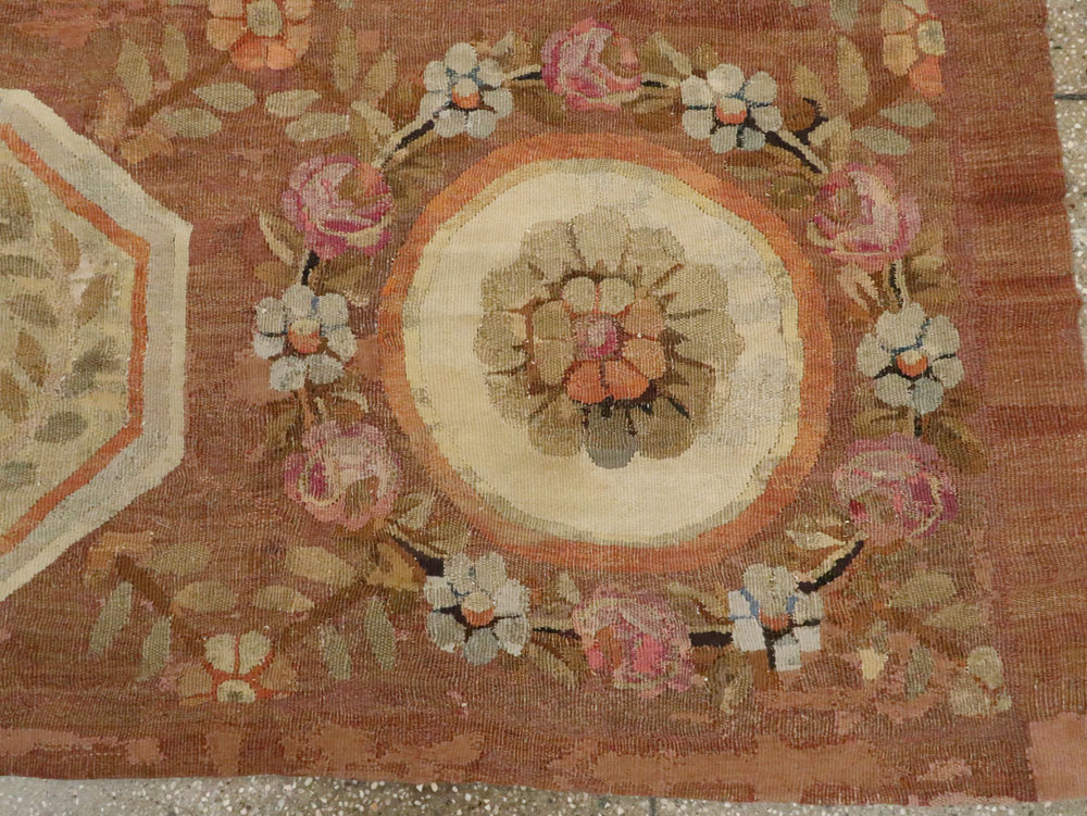 Antique Aubusson Square Carpet, No.11516 - Galerie Shabab