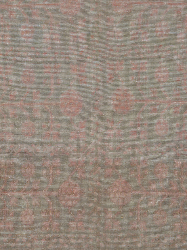 A Khotan Carpet, No.11528 - Galerie Shabab