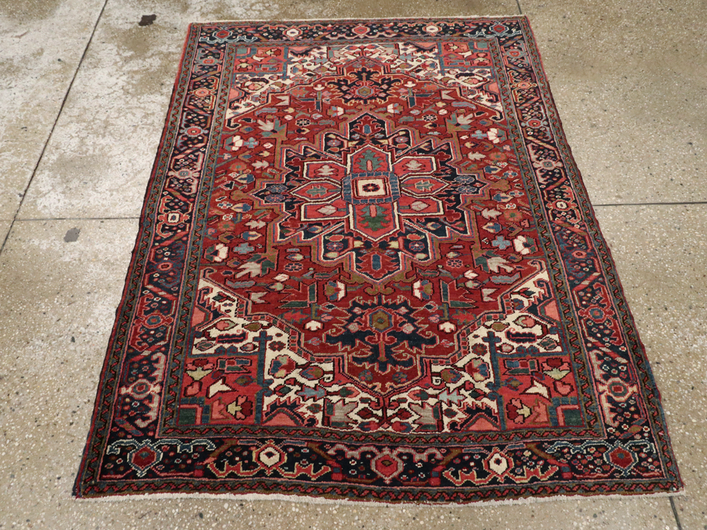 Vintage Persian Heriz Carpet, No.11529 - Galerie Shabab