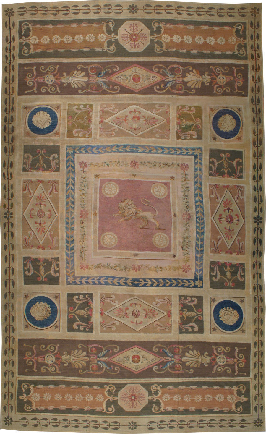 An Aubusson Carpet, No.11566 - Galerie Shabab