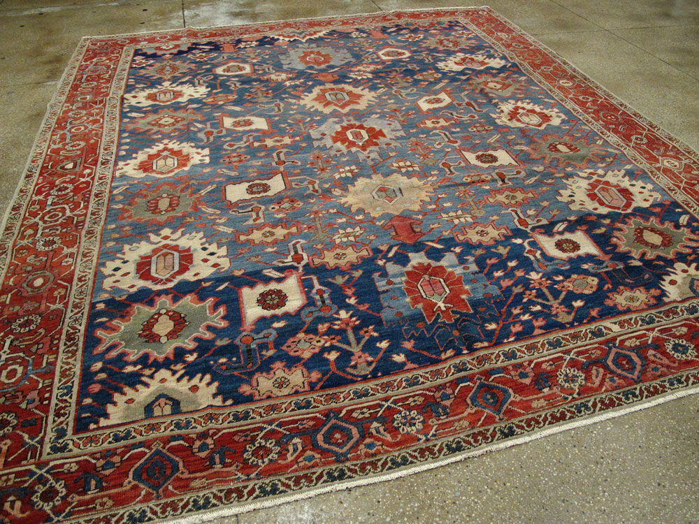 Antique Persian Heriz Square Rug, No.11600 - Galerie Shabab