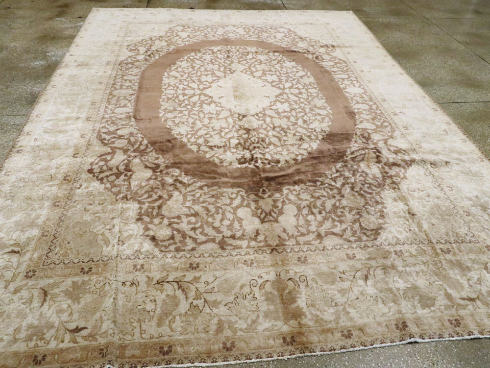 Vintage Persian Tabriz Carpet, No.11675 - Galerie Shabab
