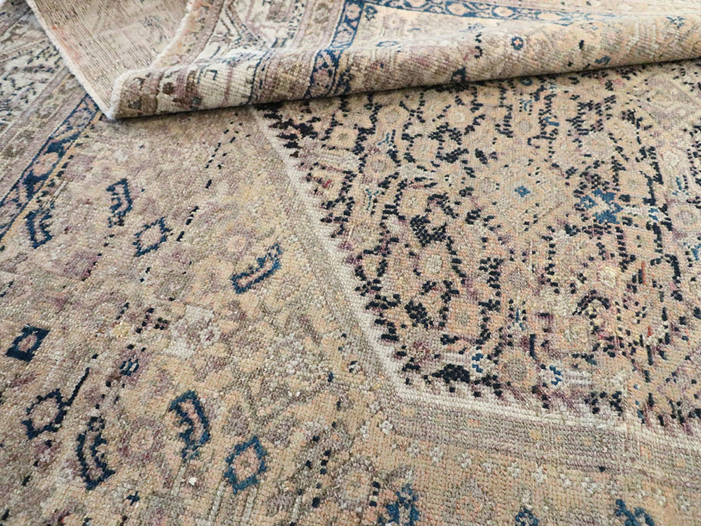 Antique Persian Malayer Gallery Carpet, No.11685 - Galerie Shabab