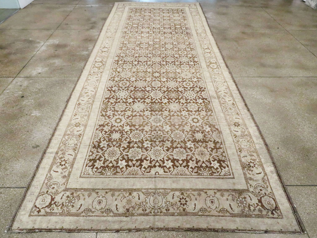 Antique Caucasian Karabagh Gallery Carpet, No.11751 - Galerie Shabab