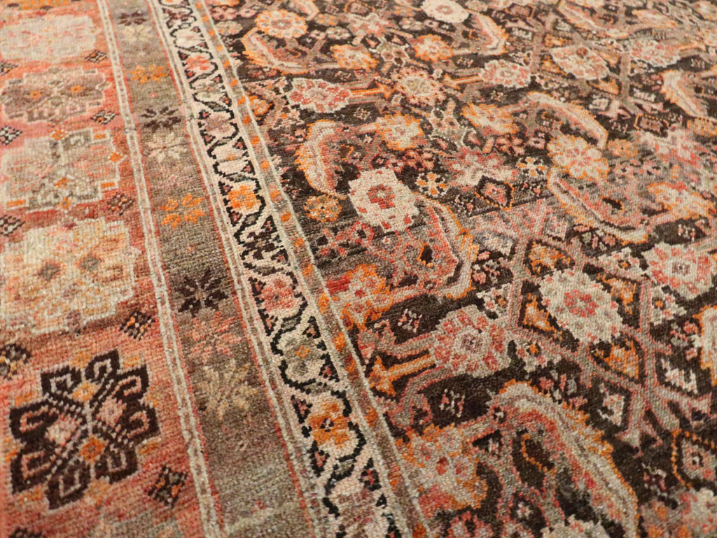 Antique Persian Mahal Gallery Rug, No.11753 - Galerie Shabab
