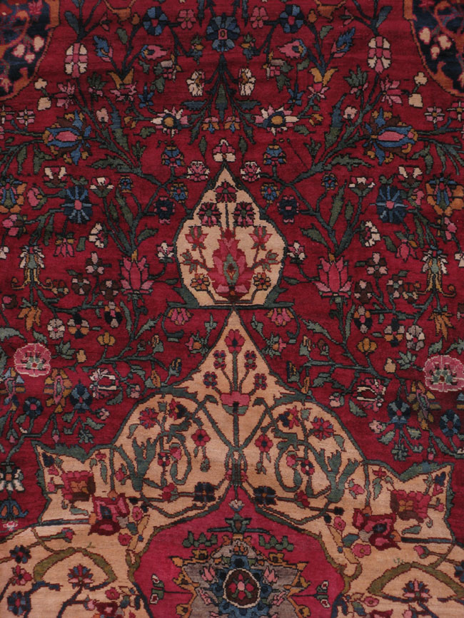 Antique Persian Bakhtiari Carpet, No.11770 - Galerie Shabab