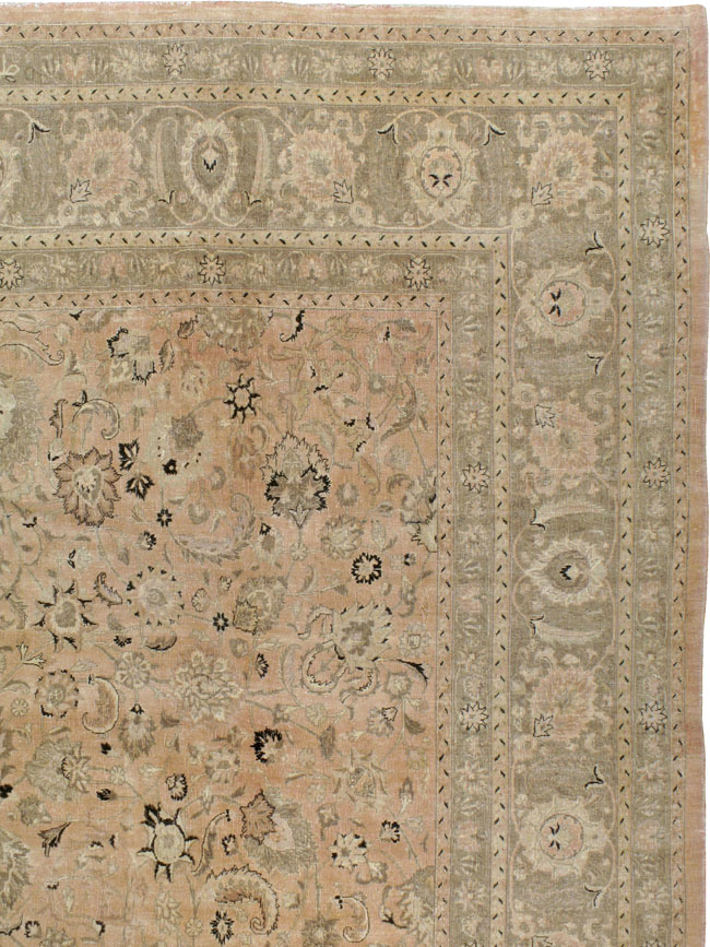 Antique Persian Mashad Carpet, No.11793 - Galerie Shabab