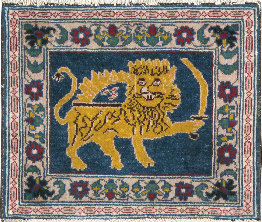 Vintage Persian Hamadan Pictorial Rug, No.11843 - Galerie Shabab