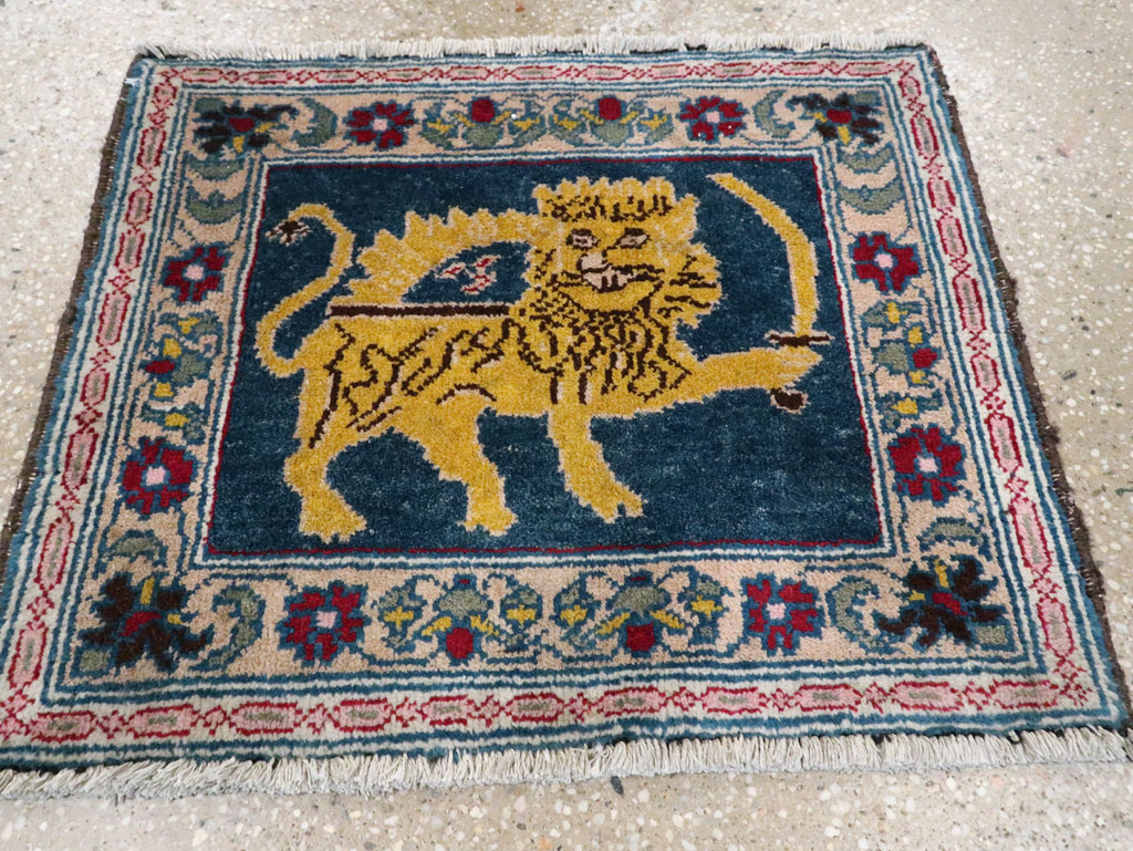 Vintage Persian Hamadan Pictorial Rug, No.11843 - Galerie Shabab